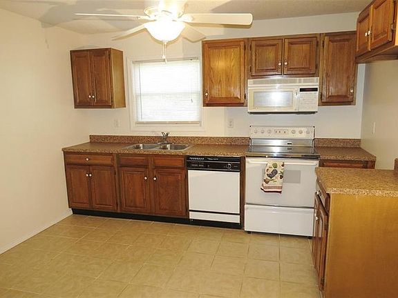 2nd image of 904 Bellwood Dr