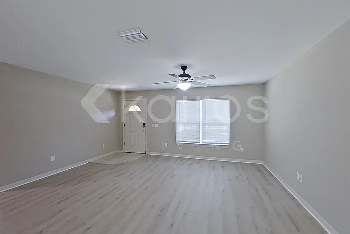 56 Fisher Way — Photo 7