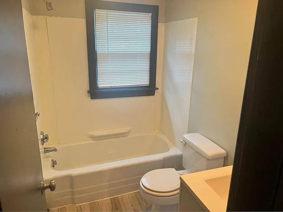 217 North Main St - D — Photo 4