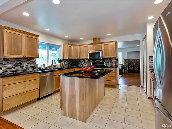 5th image of 5958 Minnig Ln NW