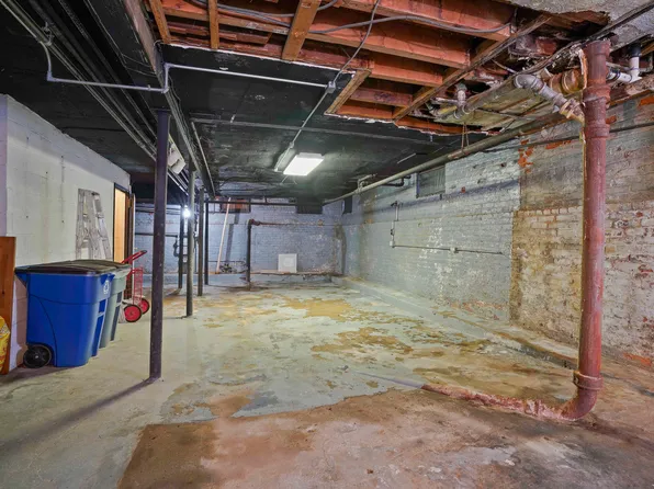 60-46 Putnam Avenue image 30 of 47