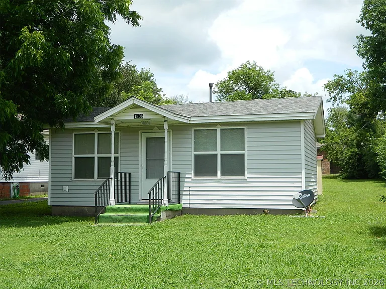 1306 W Exchange St — Photo 2