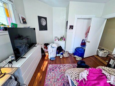3rd image of 116 Brook St APT 1