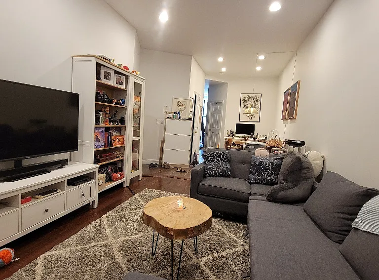 416 2nd St #1R — Photo 5