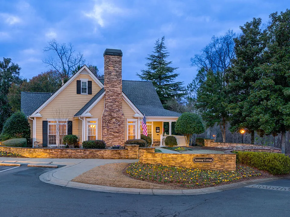 Hamptons at East Cobb