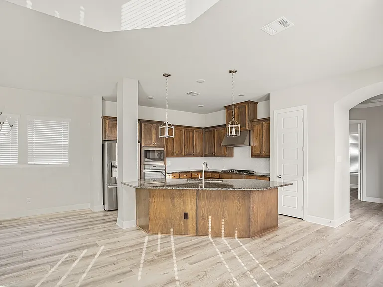 1621 Rose Willow Way — Photo 8