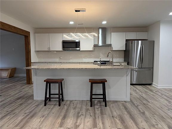 4th image of 1667 Lake Louella Rd