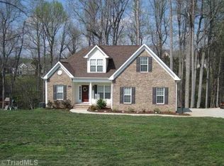 3005 Walbrook Ter, Browns Summit, NC 27214