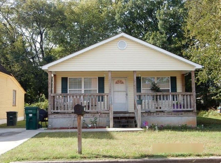 1st image of 1118 E 13th St