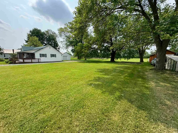 618 E Main St, Butler, IN 46721