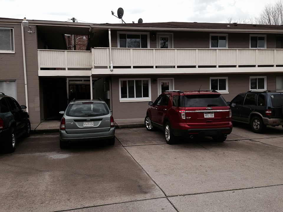 2nd image of 917 9th Ave APT 2