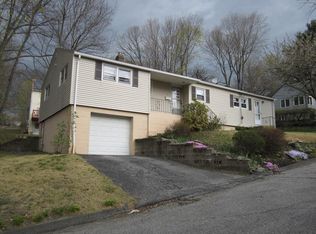 14 Rydal St, Worcester, MA 01602