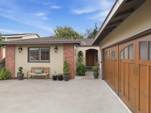 210 Duck Ct, Foster City, CA 94404