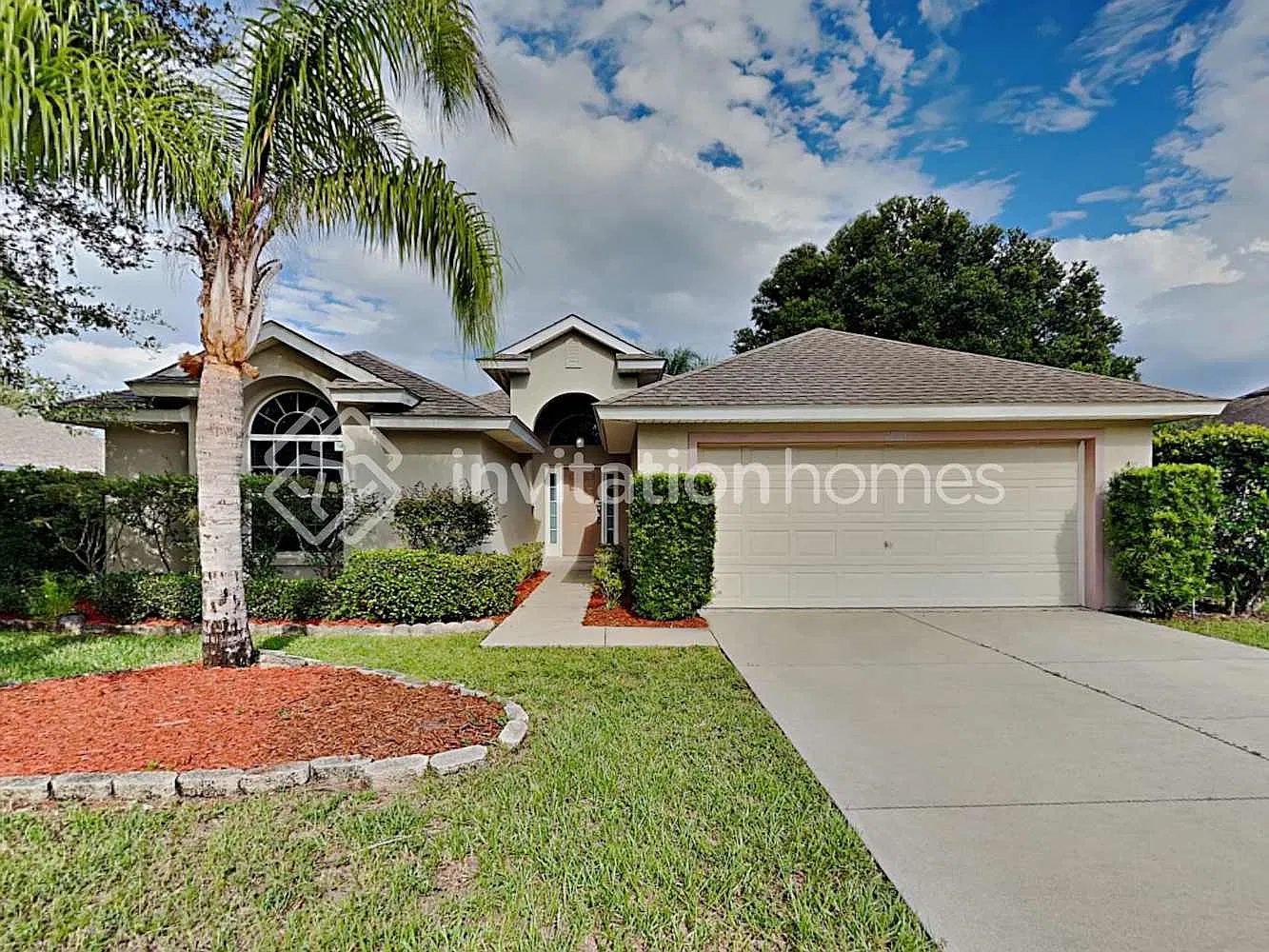4521 Treasure Cay Rd Tavares, FL 32778 — Photo 1