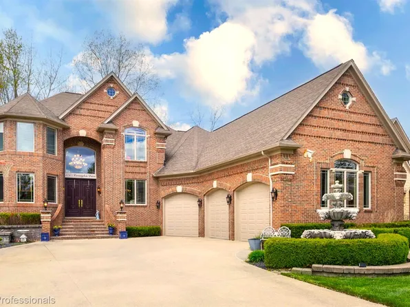 57177 Covington Dr, Washington, MI 48094