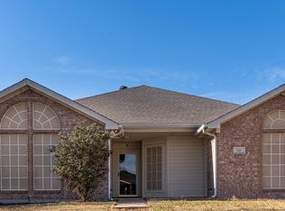 737 NW Summercrest Blvd, Burleson, TX 76028