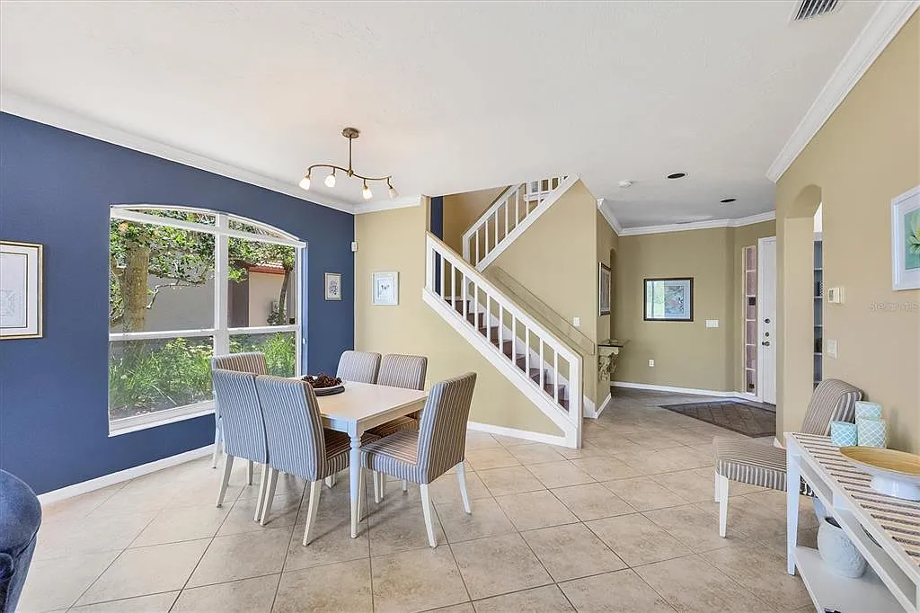 2 bed, 2106 sqft, $6,000 — Photo 3