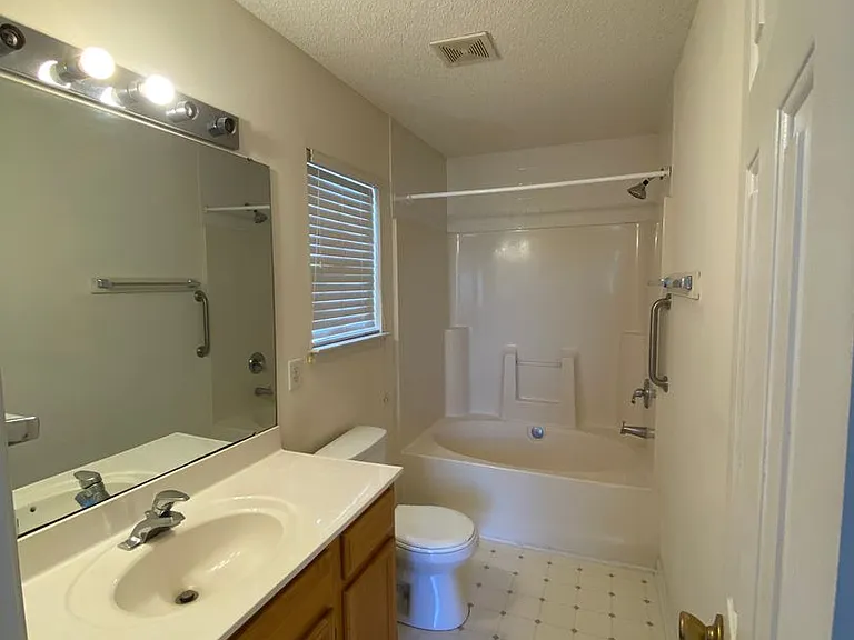 3009 Nevan Ln — Photo 9