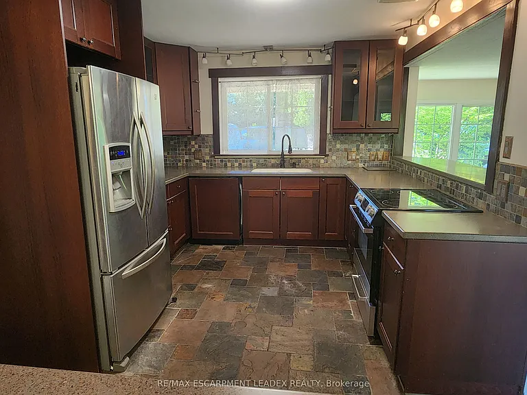 15 Saint Anns Ct — Photo 12