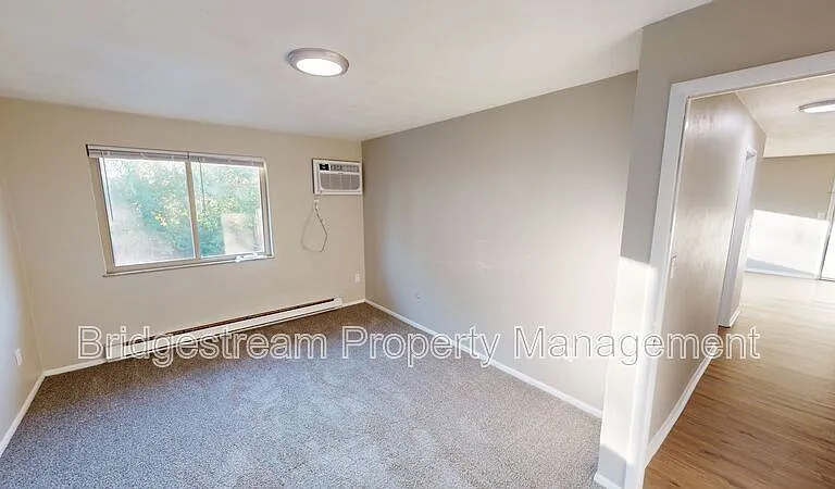95 N Gebhart Church Rd #E — Photo 5