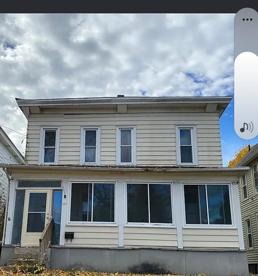 4 bed, 2136 sqft, $2,100 — Photo 1