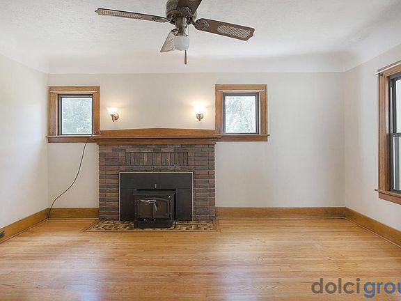 5th image of 1100 Dick Ave NW