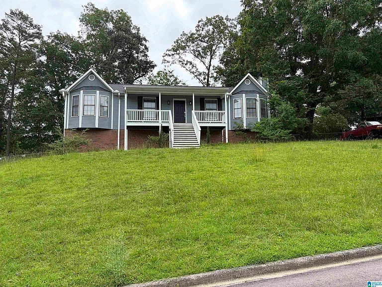 6877 Briarwood Dr — Photo 5