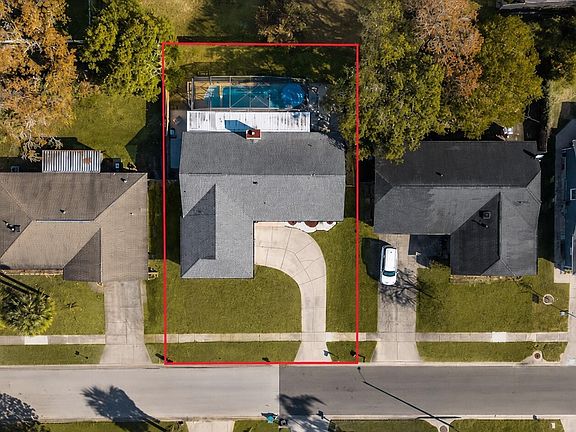 2nd image of 986 Turkey Hollow Cir
