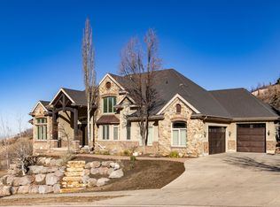 407 Hidden Lake Dr, Bountiful, UT 84010