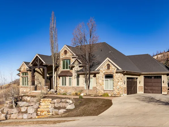 407 Hidden Lake Dr, Bountiful, UT 84010