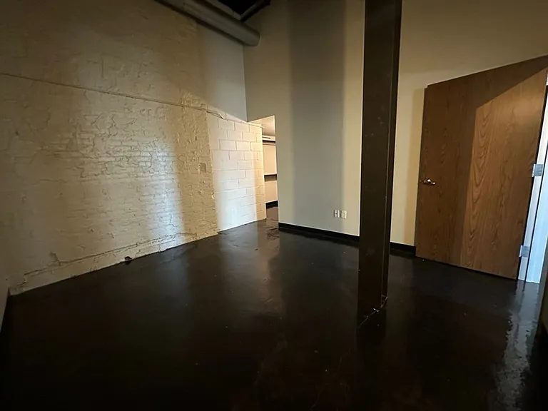 520 Seneca St — Photo 10