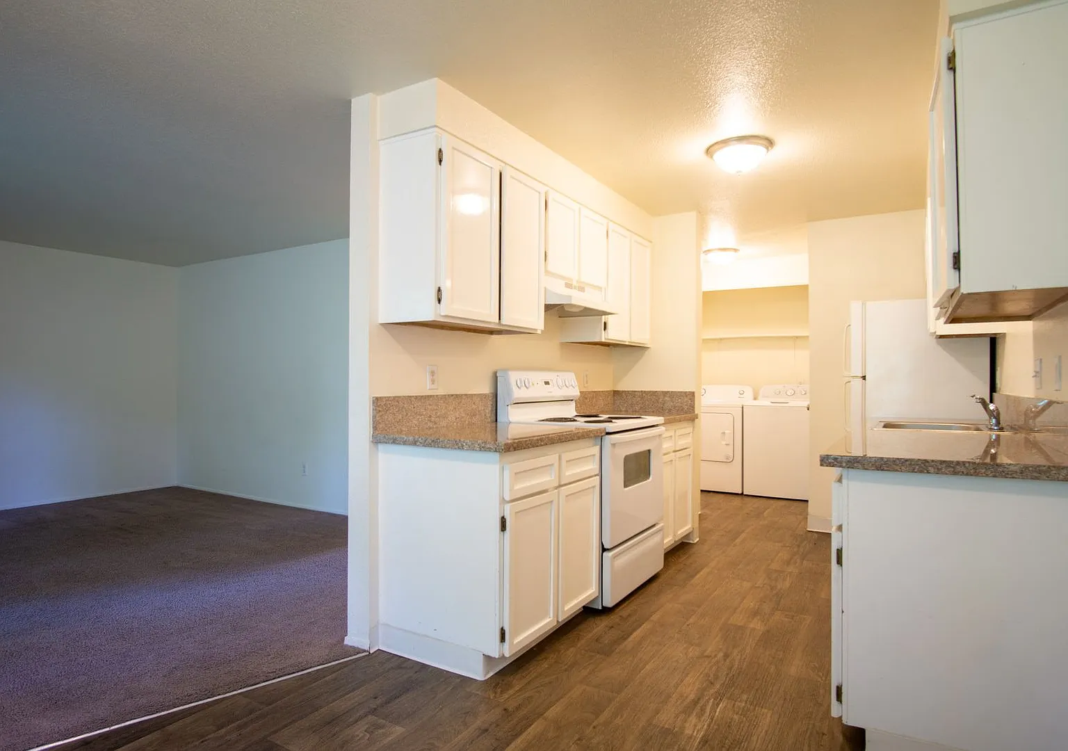 147A - Park Place Apartments — Photo 2
