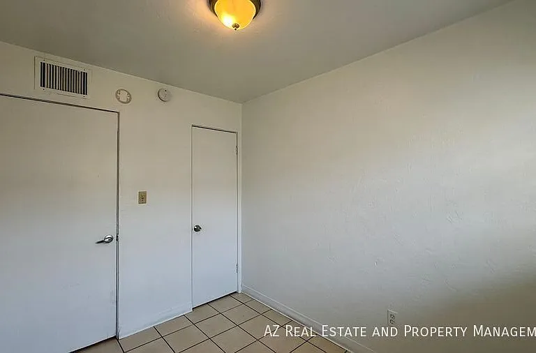 7532 N 21st Ave #2 — Photo 17