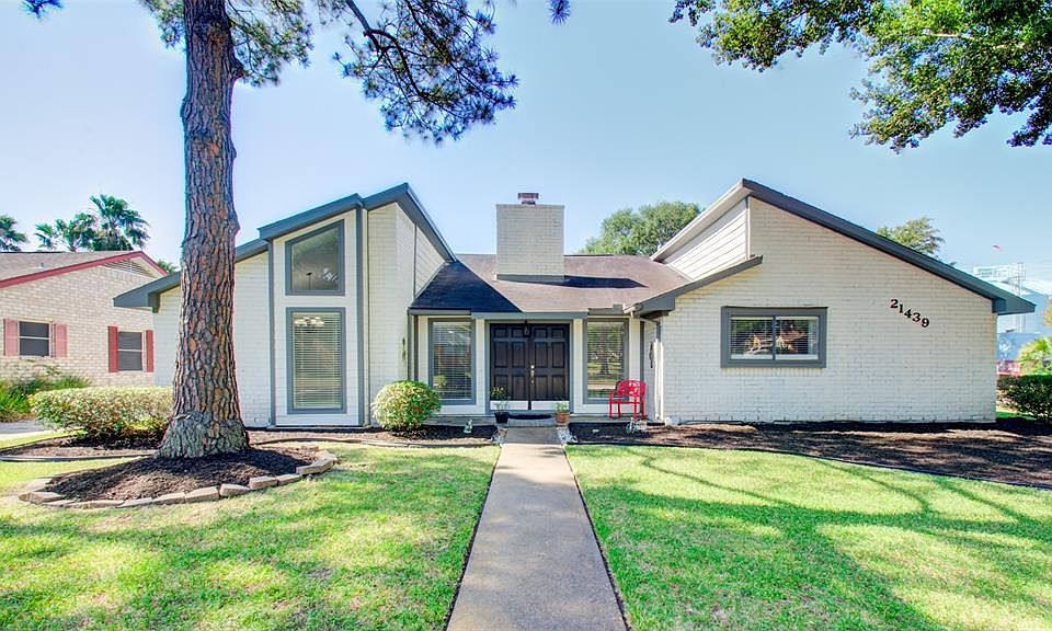 1st image of 21439 Park Villa Dr