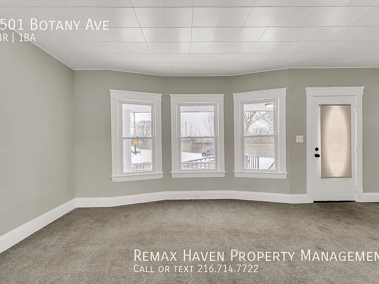 1501 Botany Ave — Photo 4
