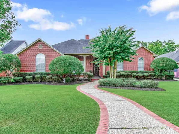 6285 Park West Dr, Beaumont, TX 77706