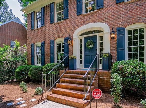 3rd image of 2224 Streatley Ln