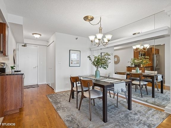 4th image of 1250 N Dearborn St APT 5D
