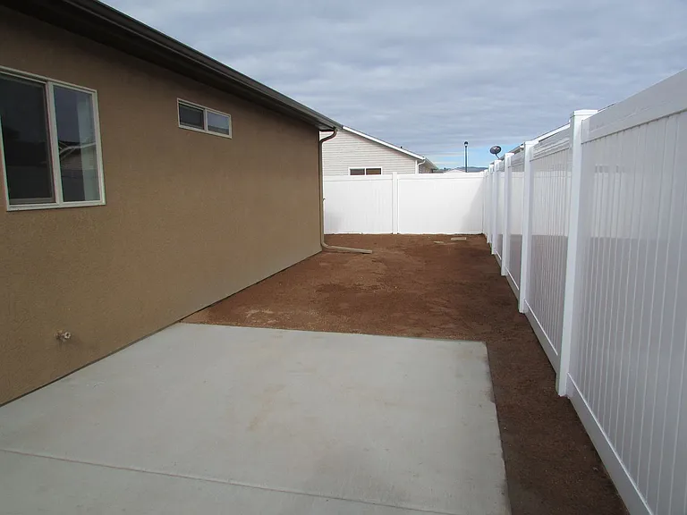 2456 Hannah Ln — Photo 19