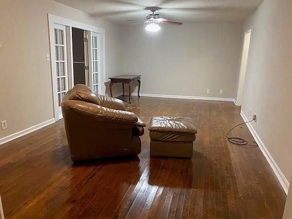 2nd image of 8905 Sandpiper Dr