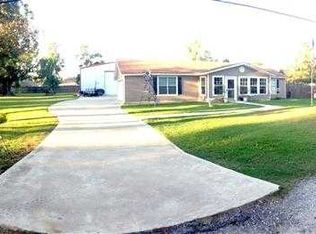 305 Edgerly St, Bridge City, TX 77611