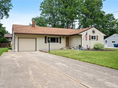 38235 Hurricane Dr, Willoughby, OH, 44094