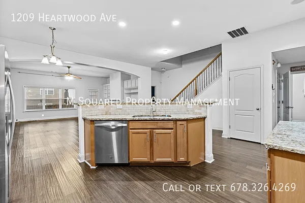 1209 Heartwood Ave — Photo 6