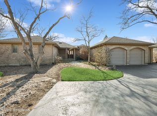 500 Lakepoint Dr, Barrington, IL 60010