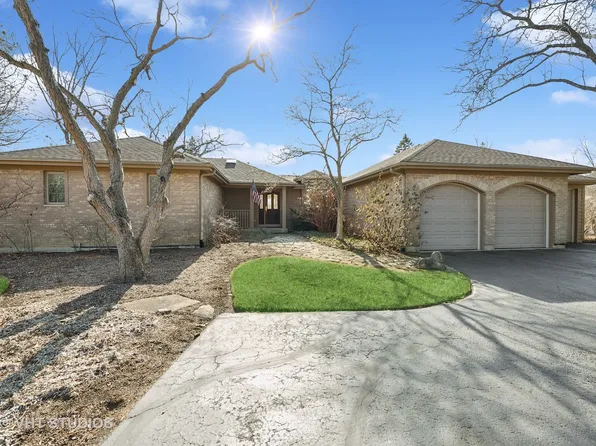 500 Lakepoint Dr, Barrington, IL 60010