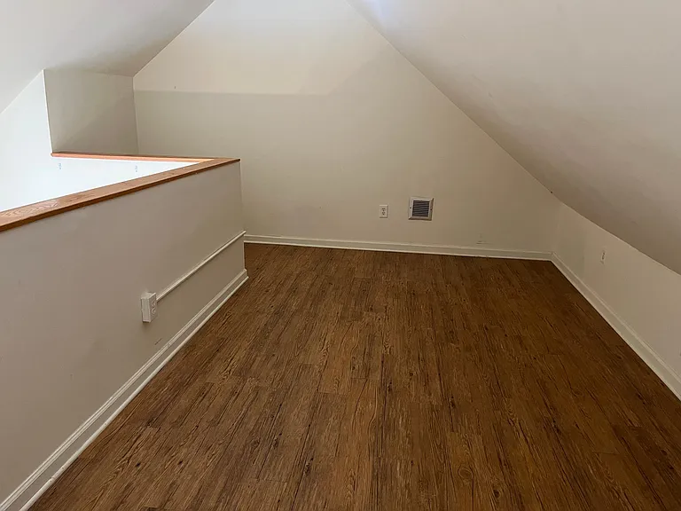 166 Main St #4 — Photo 7