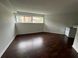 425 Rathburn Rd E #73, Mississauga, ON L4Z 1H6