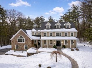 1211 Neipsic Road, Glastonbury, CT 06033