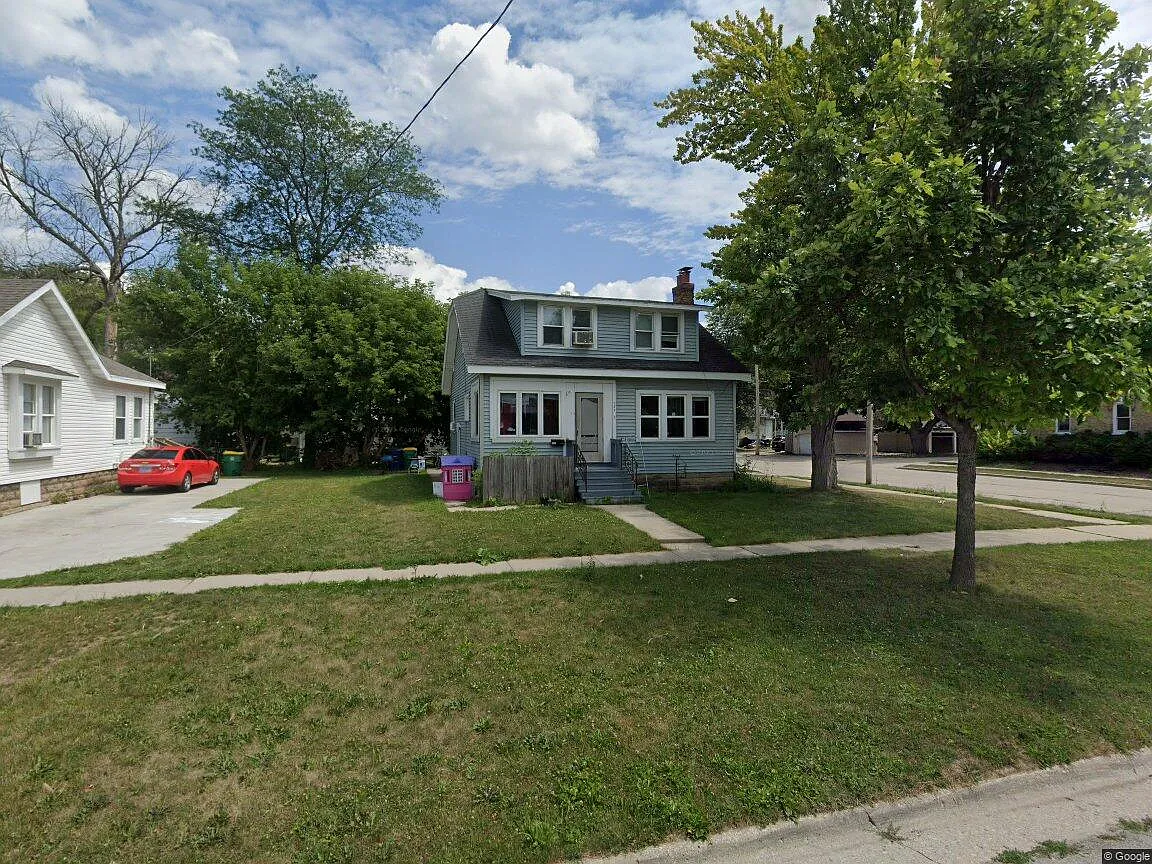 531 S Oakland Ave — Photo 2