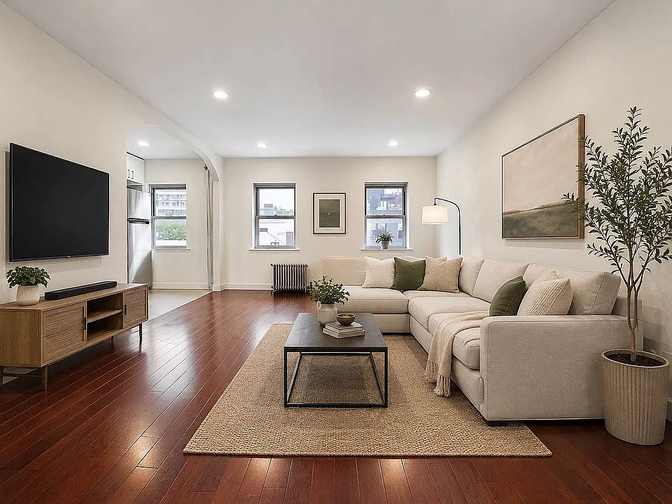 1st image of 86 S 4th St APT 3